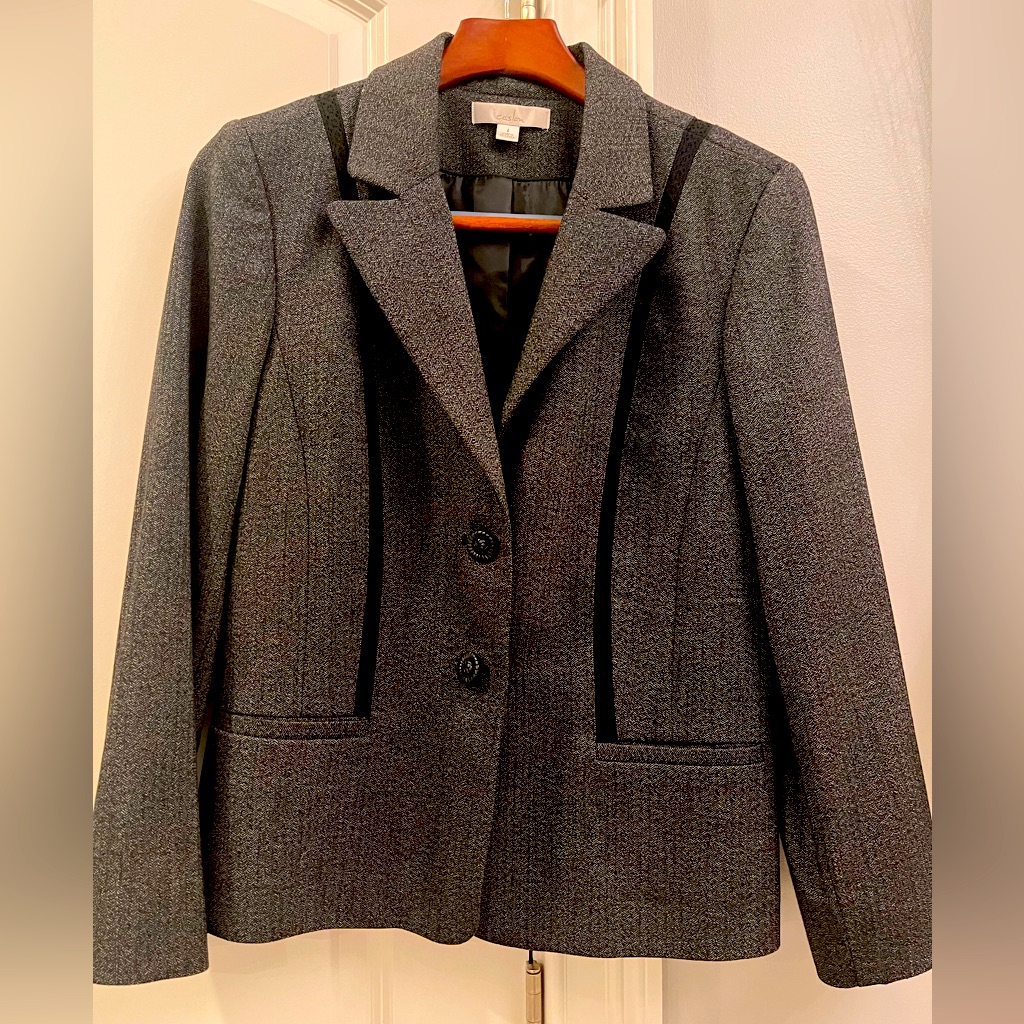 Woman’s Business Pant Suit By Caslon Size 6p